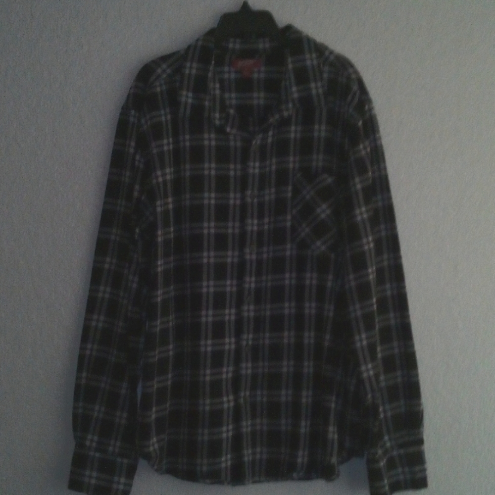Long sleeve casual shirt